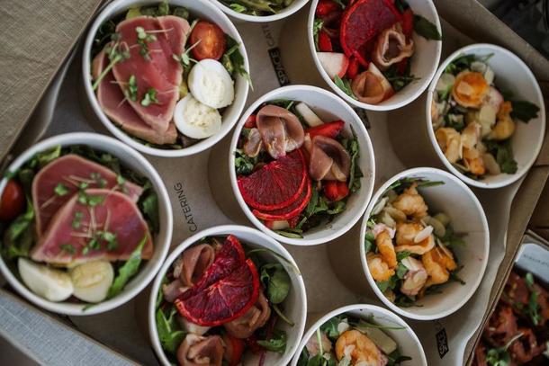 Мини-салат с запеченной свеклой и сыром Фета Мини-салат с запеченной свеклой и сыром Фета