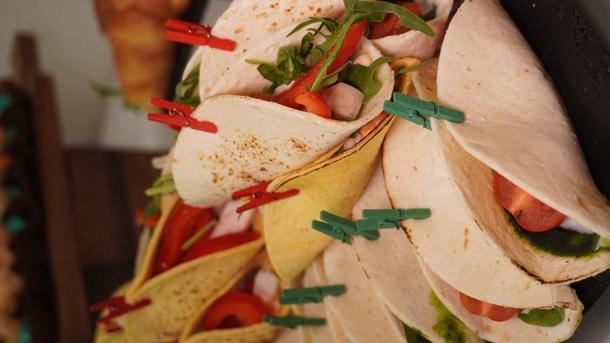 Тортилья с курицей и запеченным перцем Тортилья с курицей и запеченным перцем