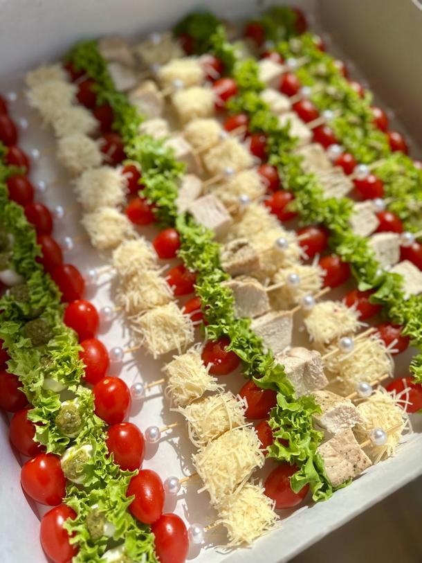 Канапе Цезарь с курицей