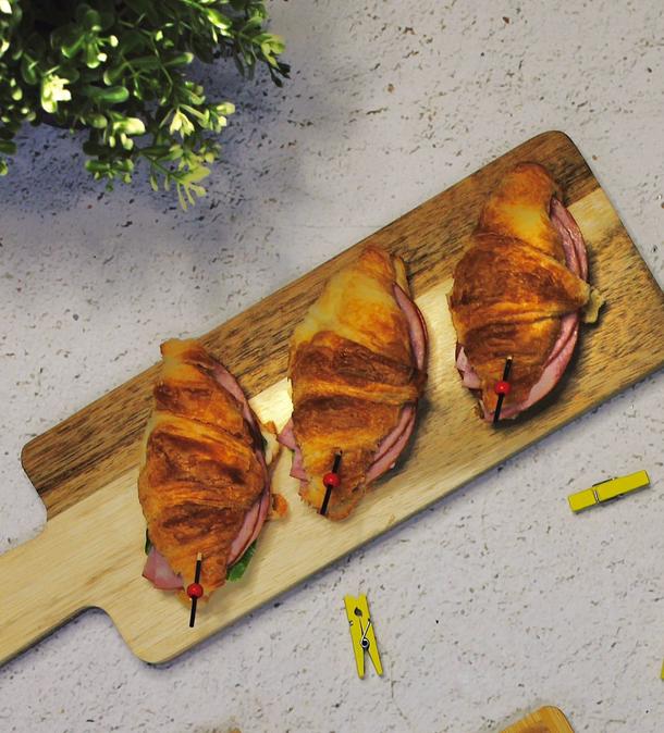 Мини круассан с ветчиной и сыром Мини круассан с ветчиной и сыром