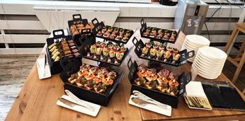 Фуршетный сет с шашлыком на 35 персон